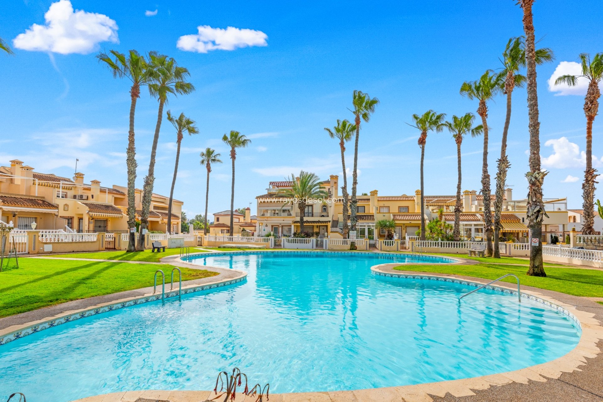 Resale - House - Orihuela Costa - Playa Flamenca