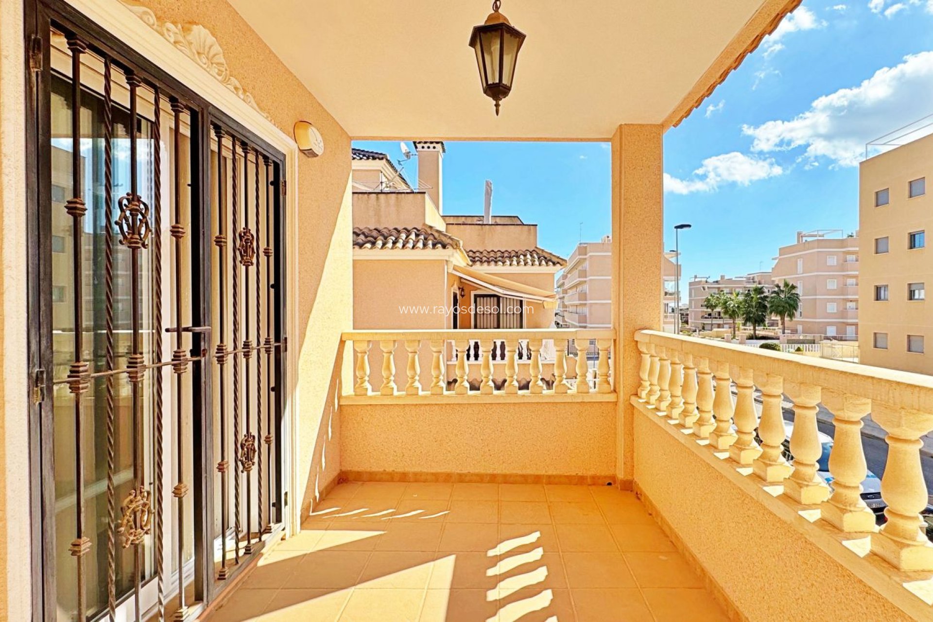 Resale - House - Orihuela Costa - Villamartín