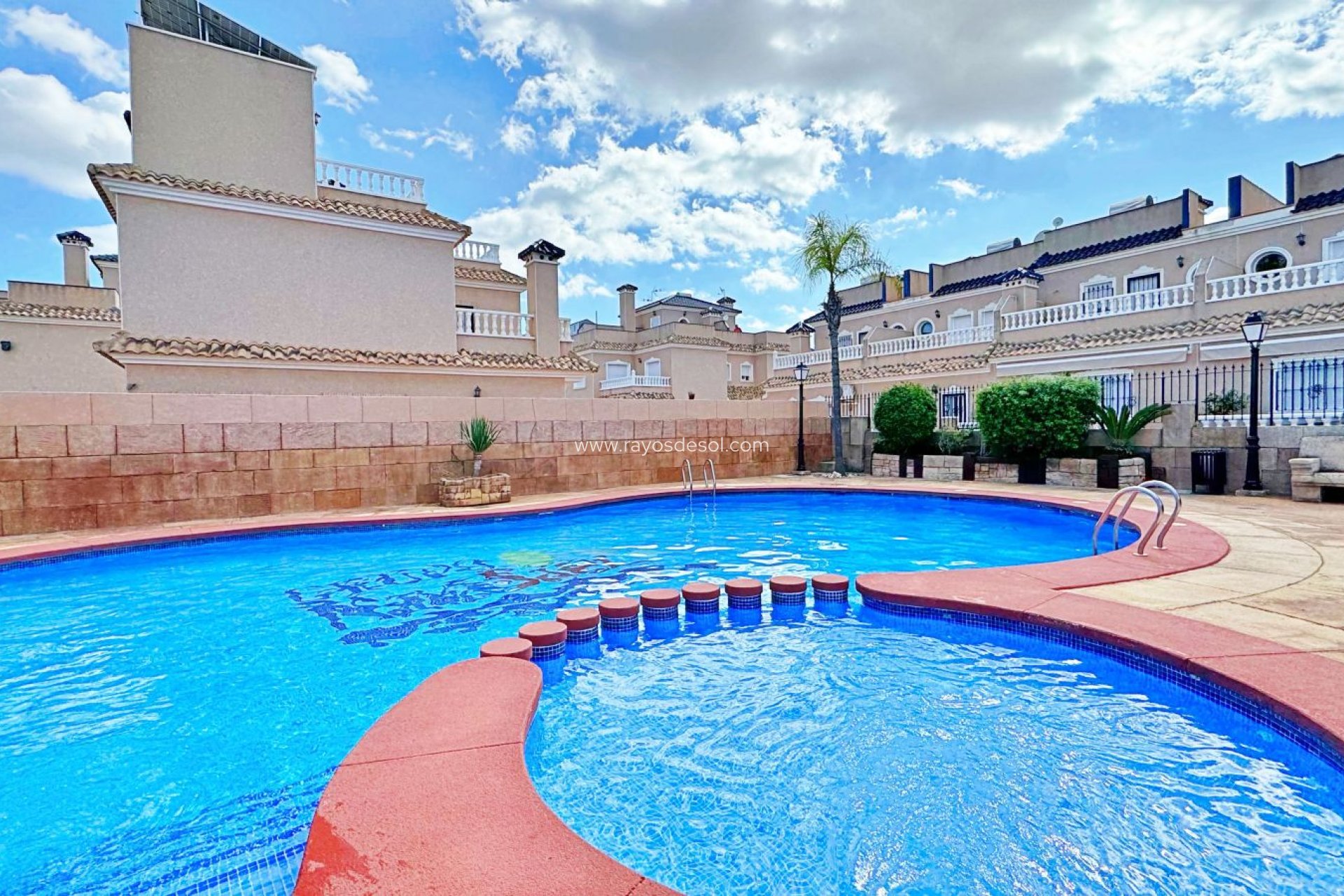 Resale - House - Orihuela Costa - Villamartín