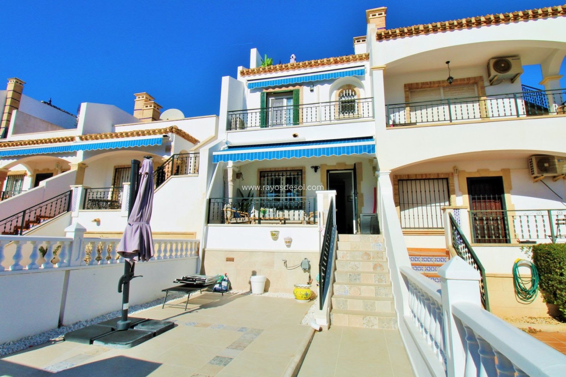 Resale - House - Orihuela Costa - Villamartín