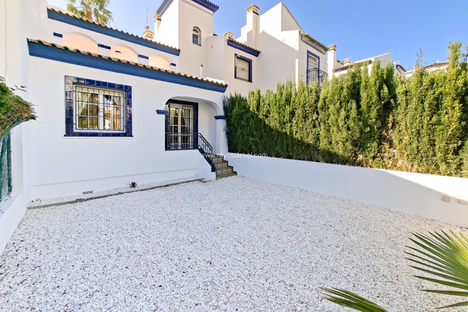 Resale - House - Orihuela Costa - Villamartin