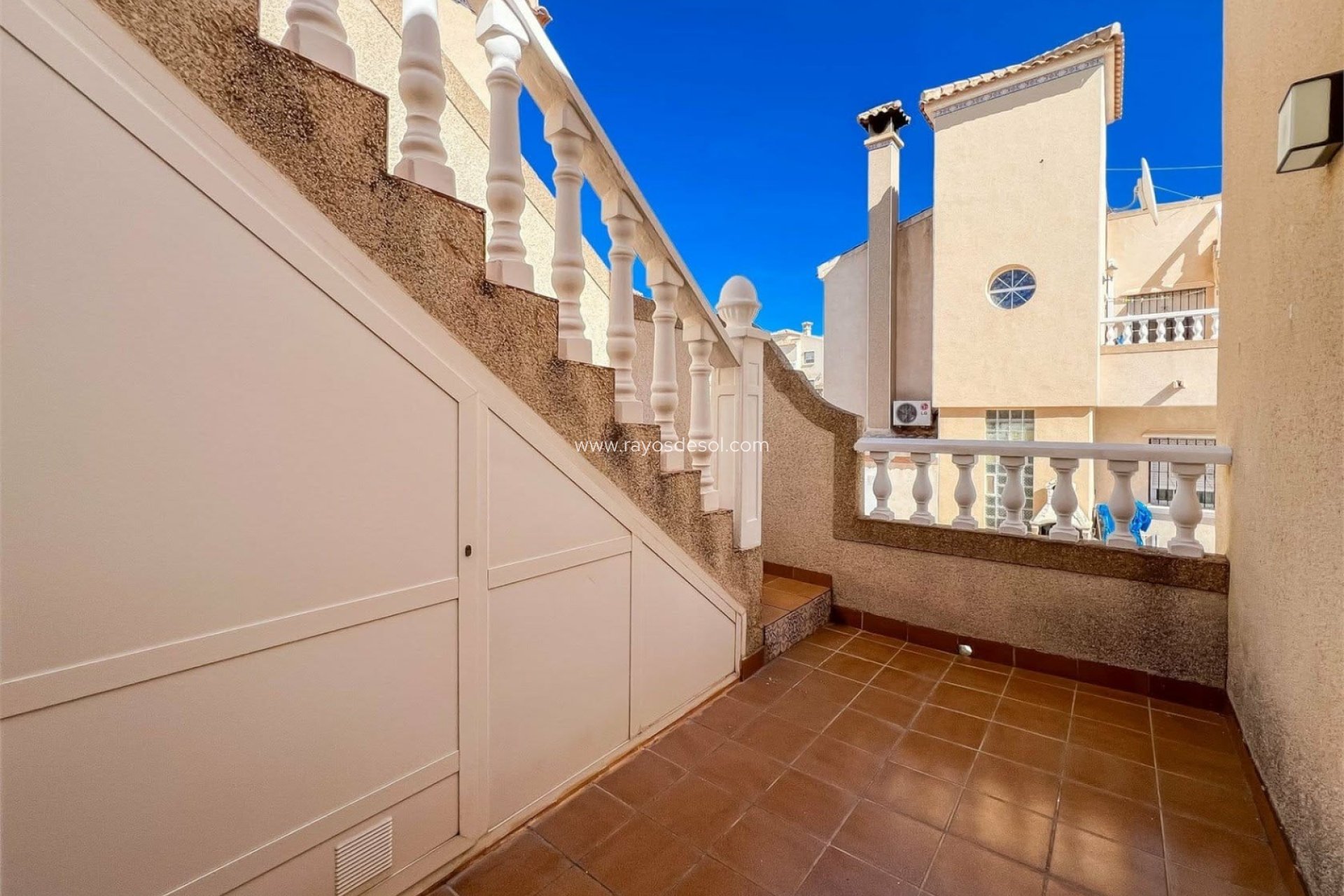 Resale - House - Orihuela Costa - Villamartin