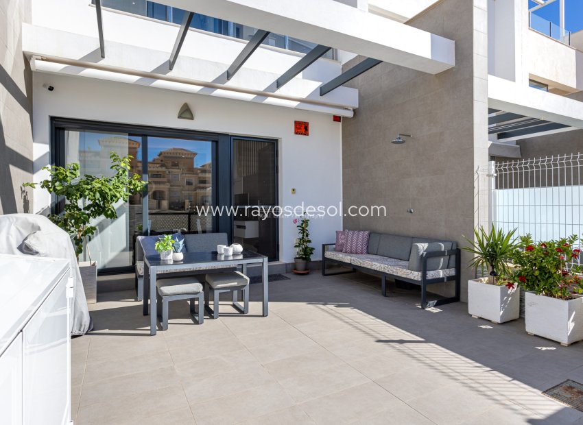 Resale - House - Orihuela Costa - Villamartín