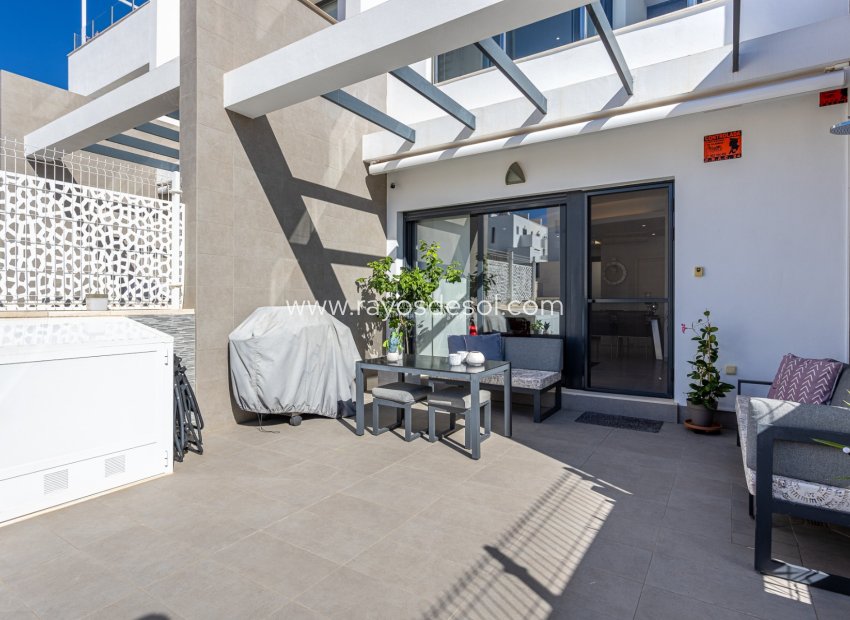 Resale - House - Orihuela Costa - Villamartín