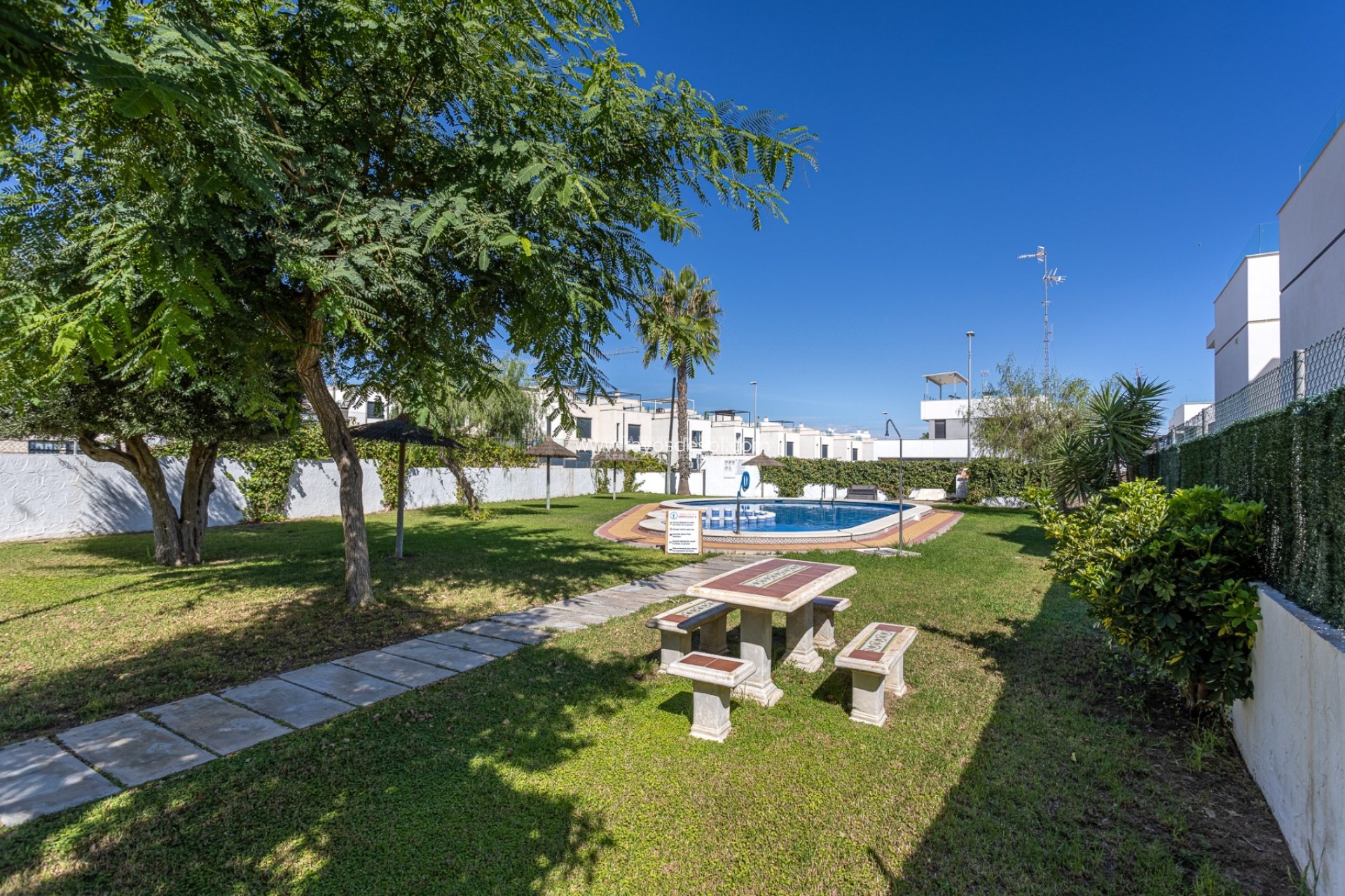 Resale - House - Orihuela Costa - Villamartín