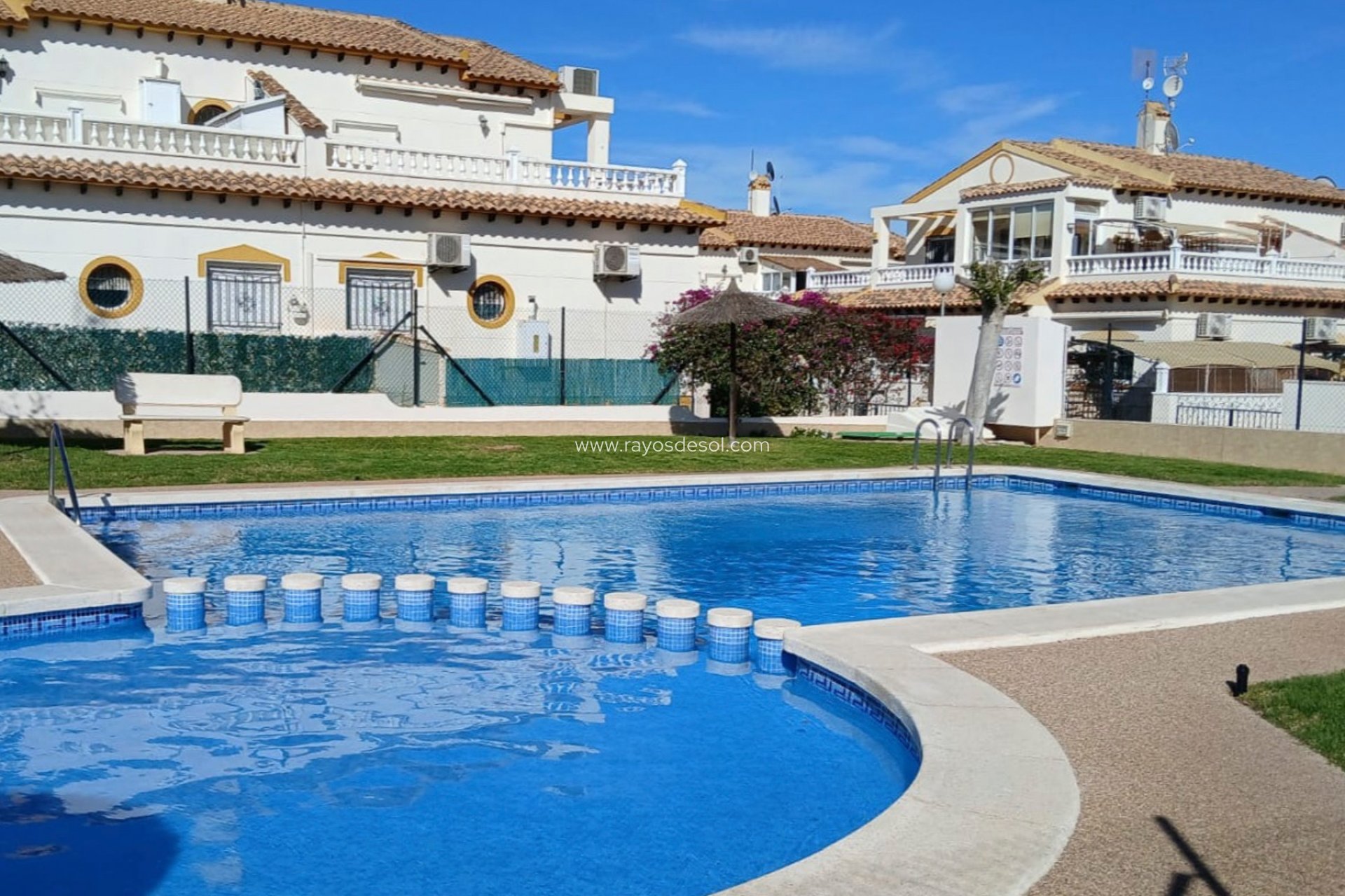 Resale - House - Orihuela Costa