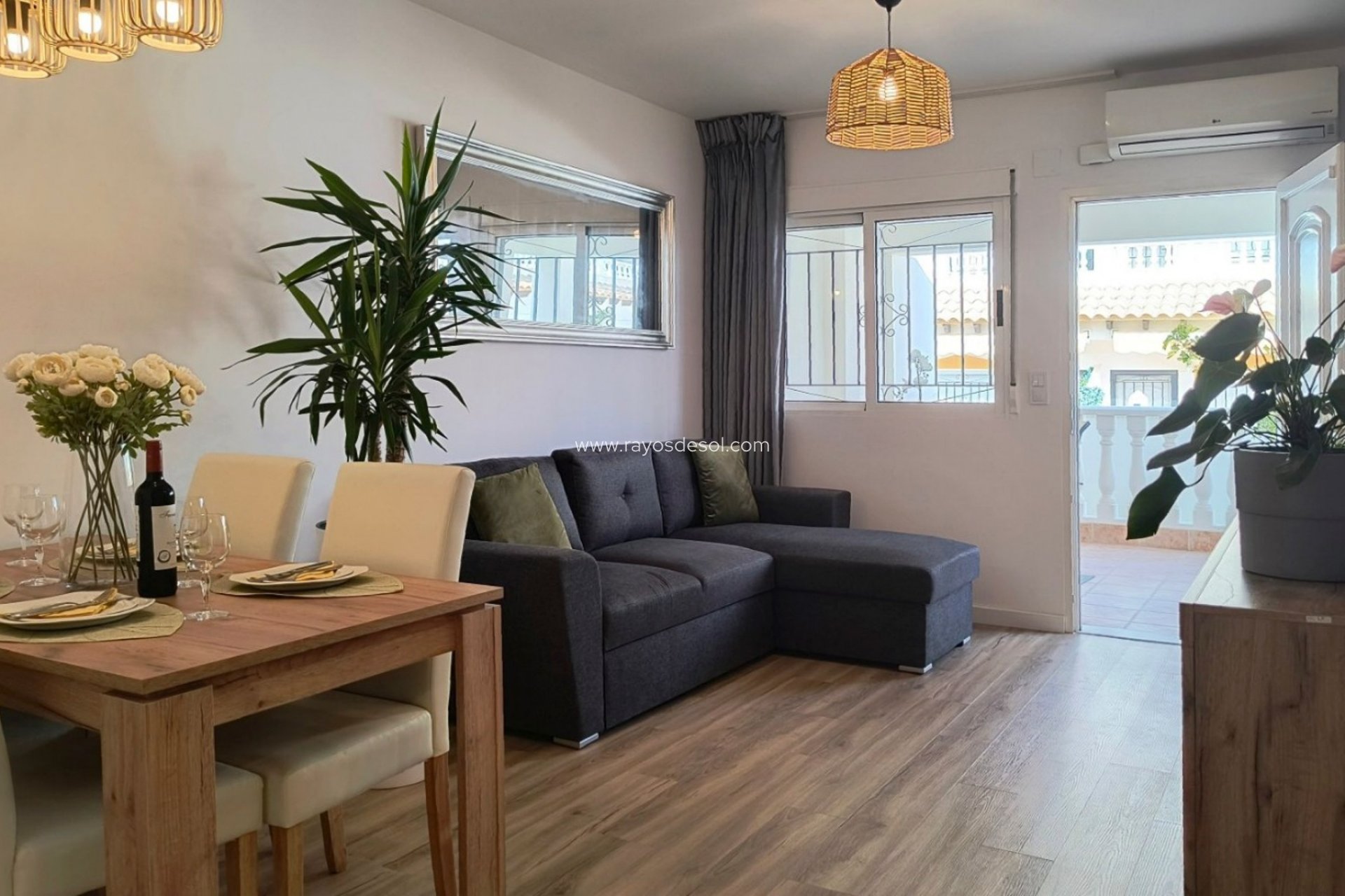 Resale - House - Orihuela Costa