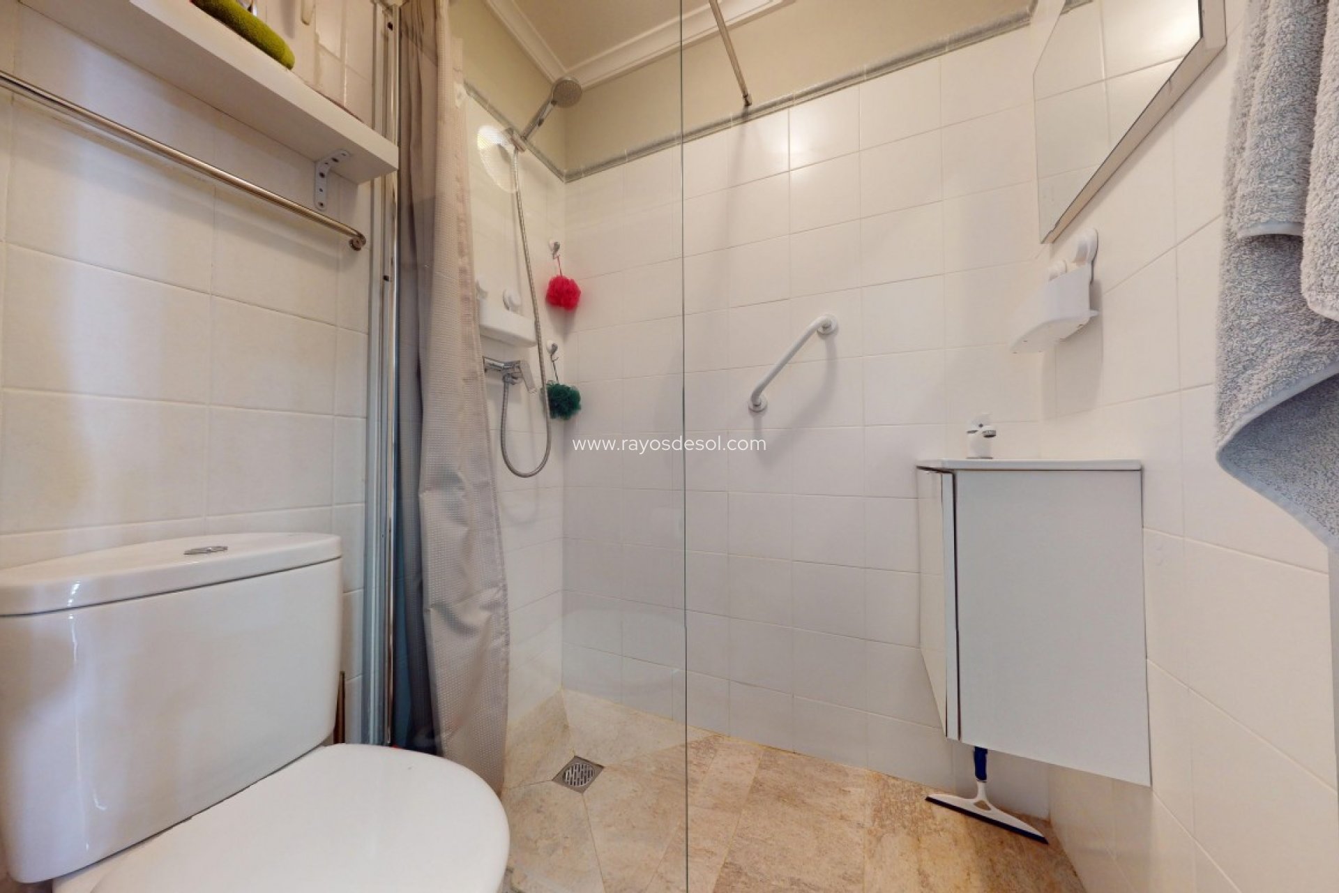 Resale - House - Roda