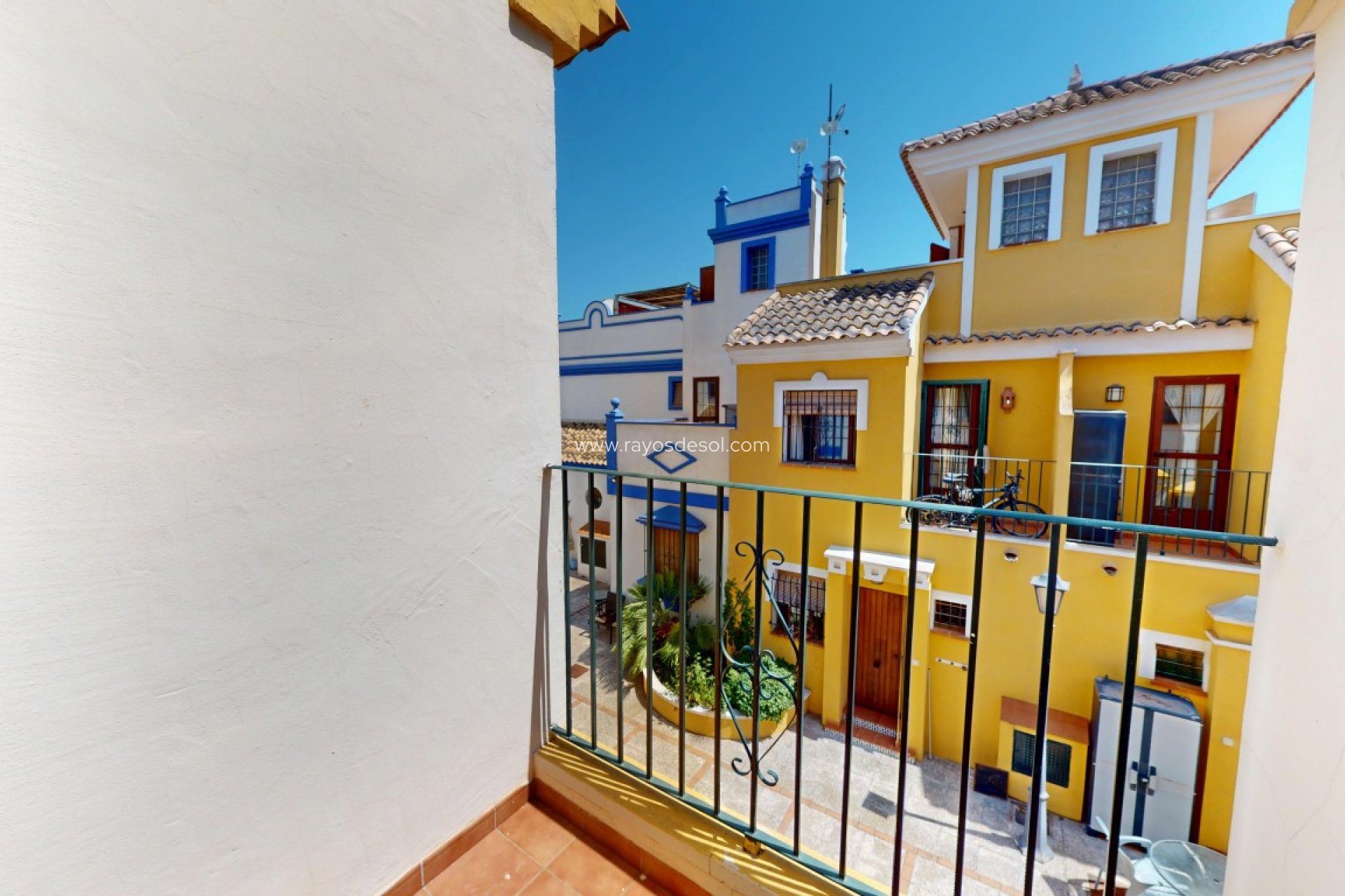 Resale - House - Roda