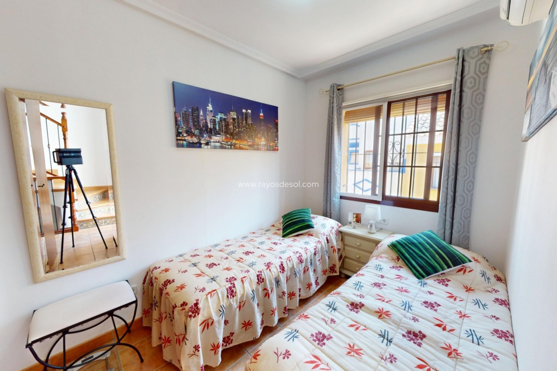 Resale - House - Roda