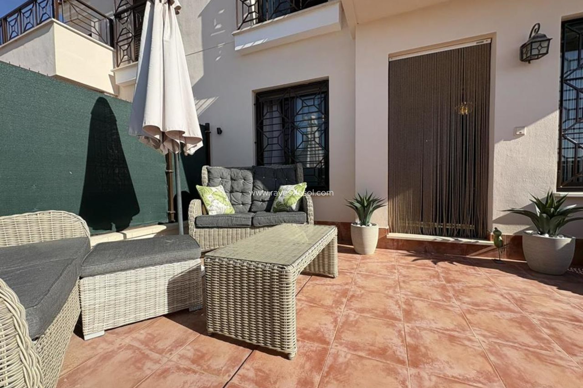 Resale - House - San Cayetano