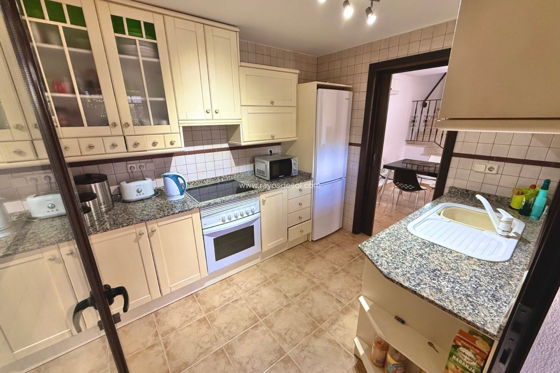 Resale - House - San Cayetano