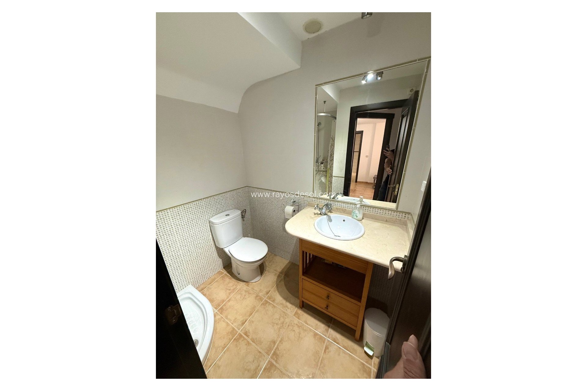 Resale - House - San Cayetano