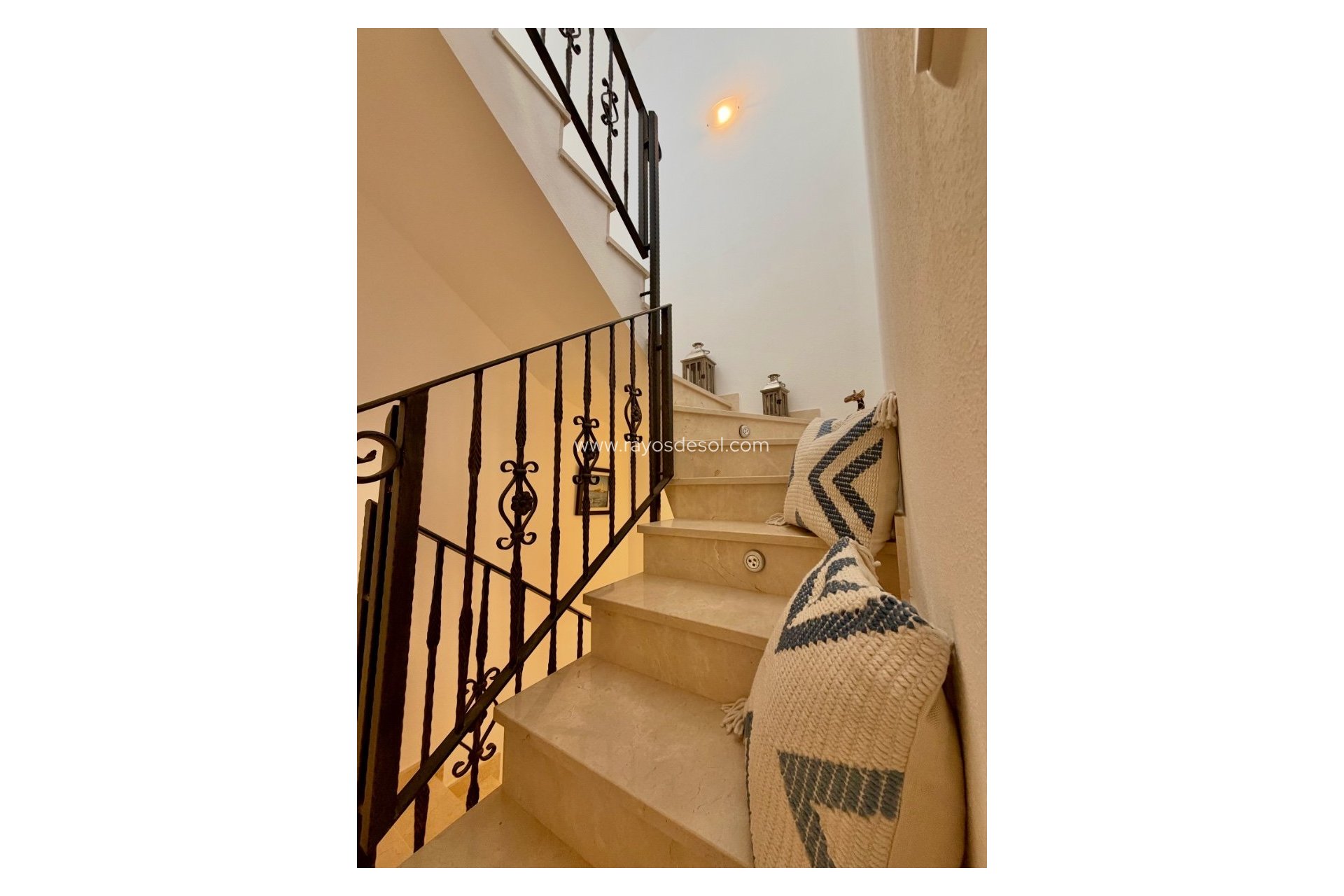 Resale - House - San Cayetano