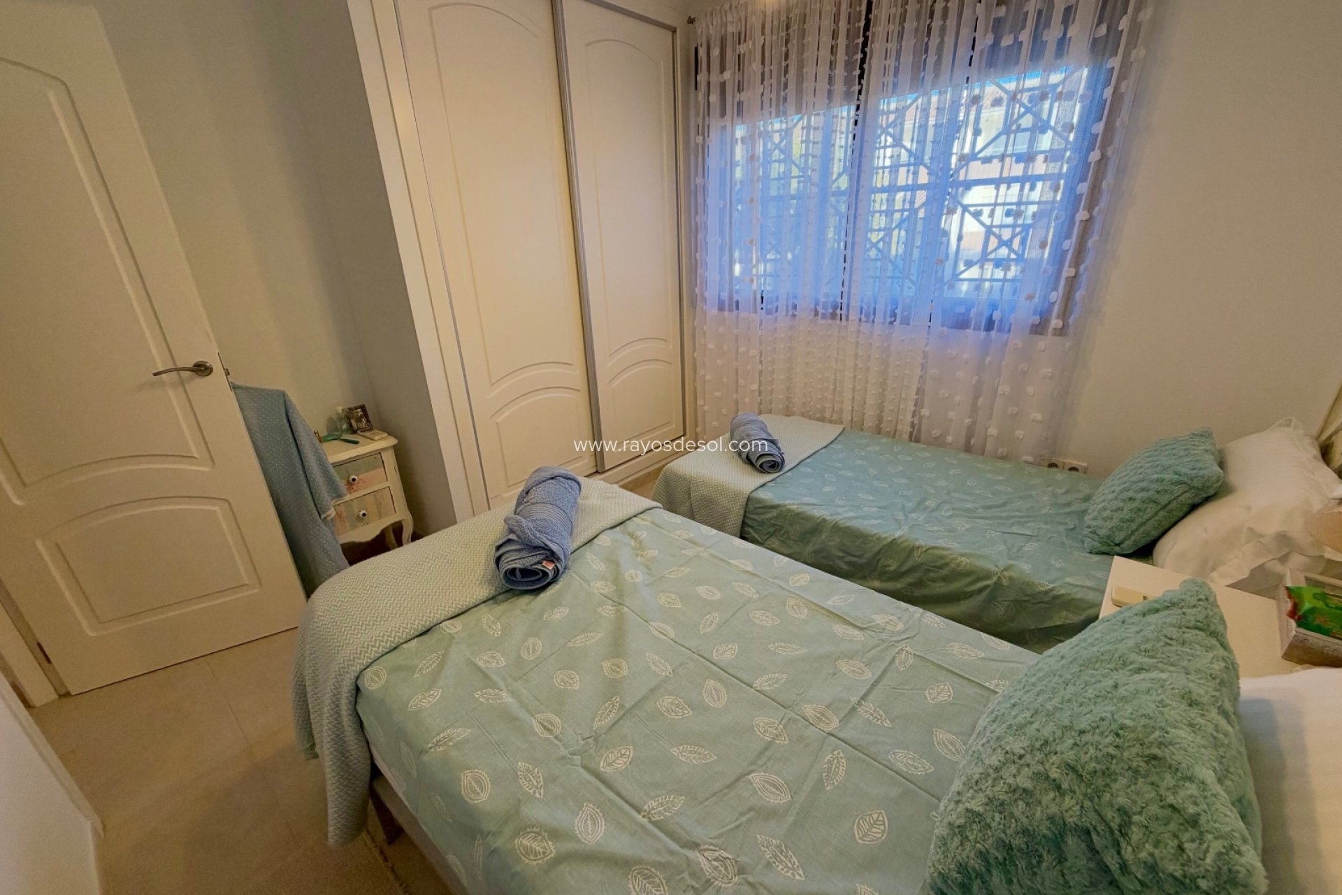 Resale - House - San Cayetano
