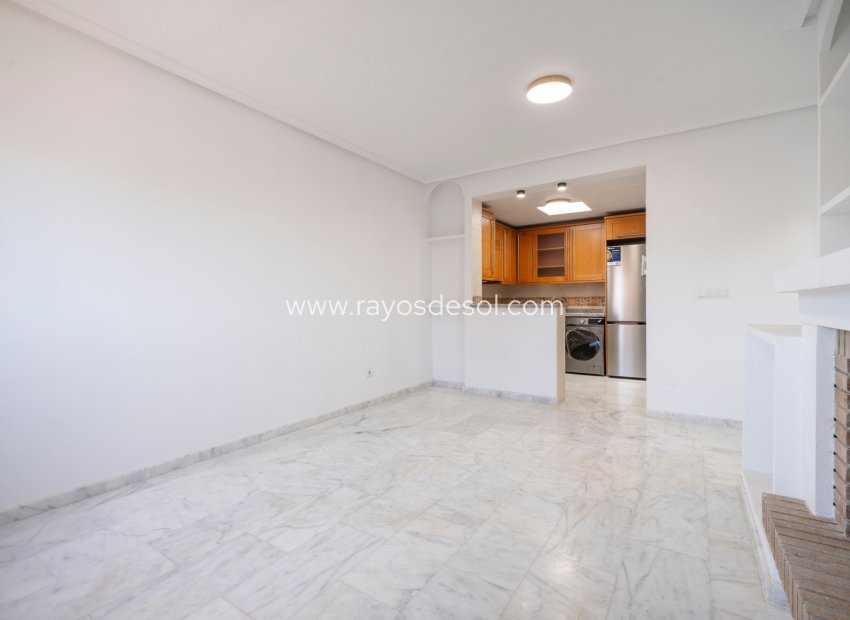 Resale - House - San Miguel de Salinas - San Miguel