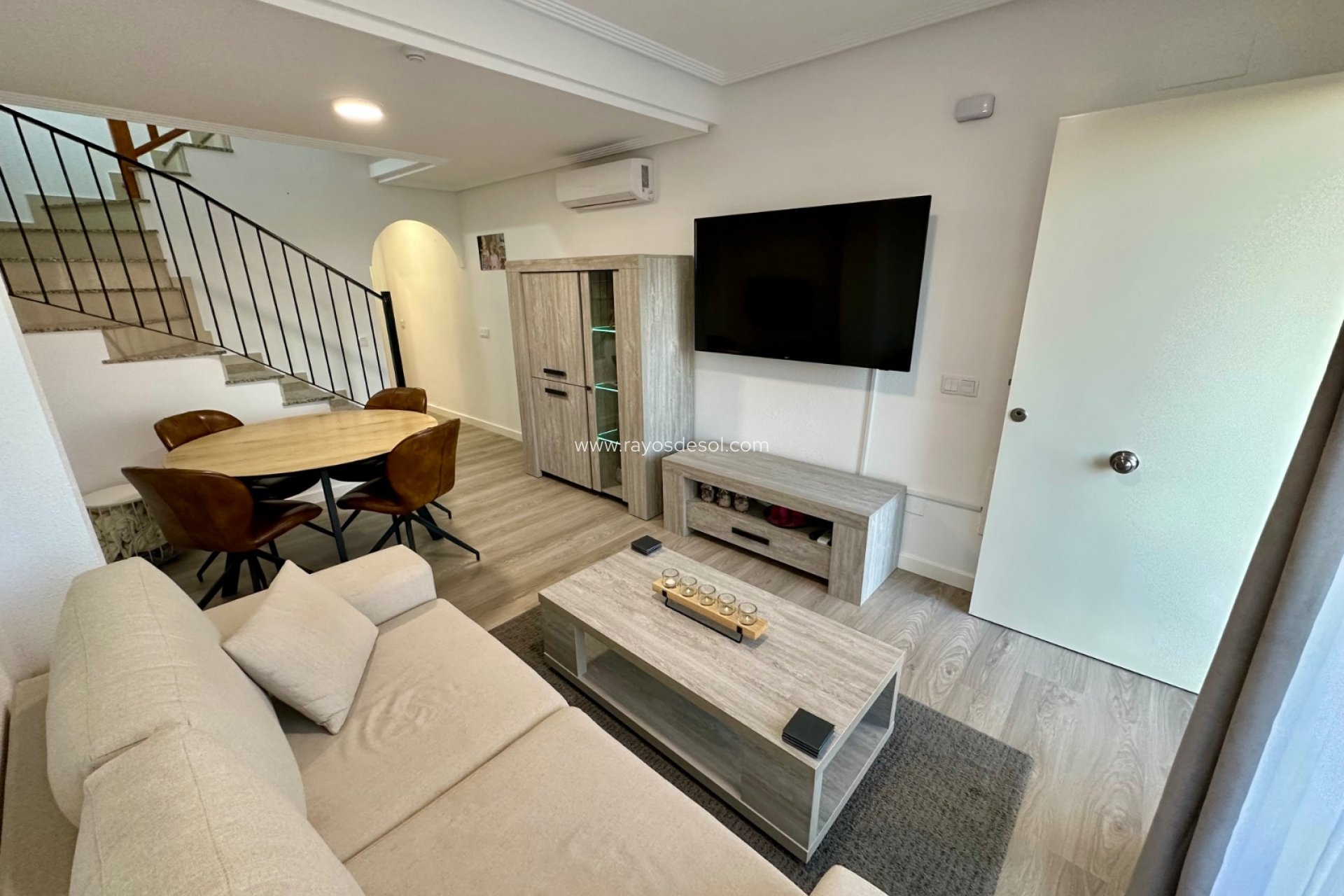 Resale - House - Santa Rosalia