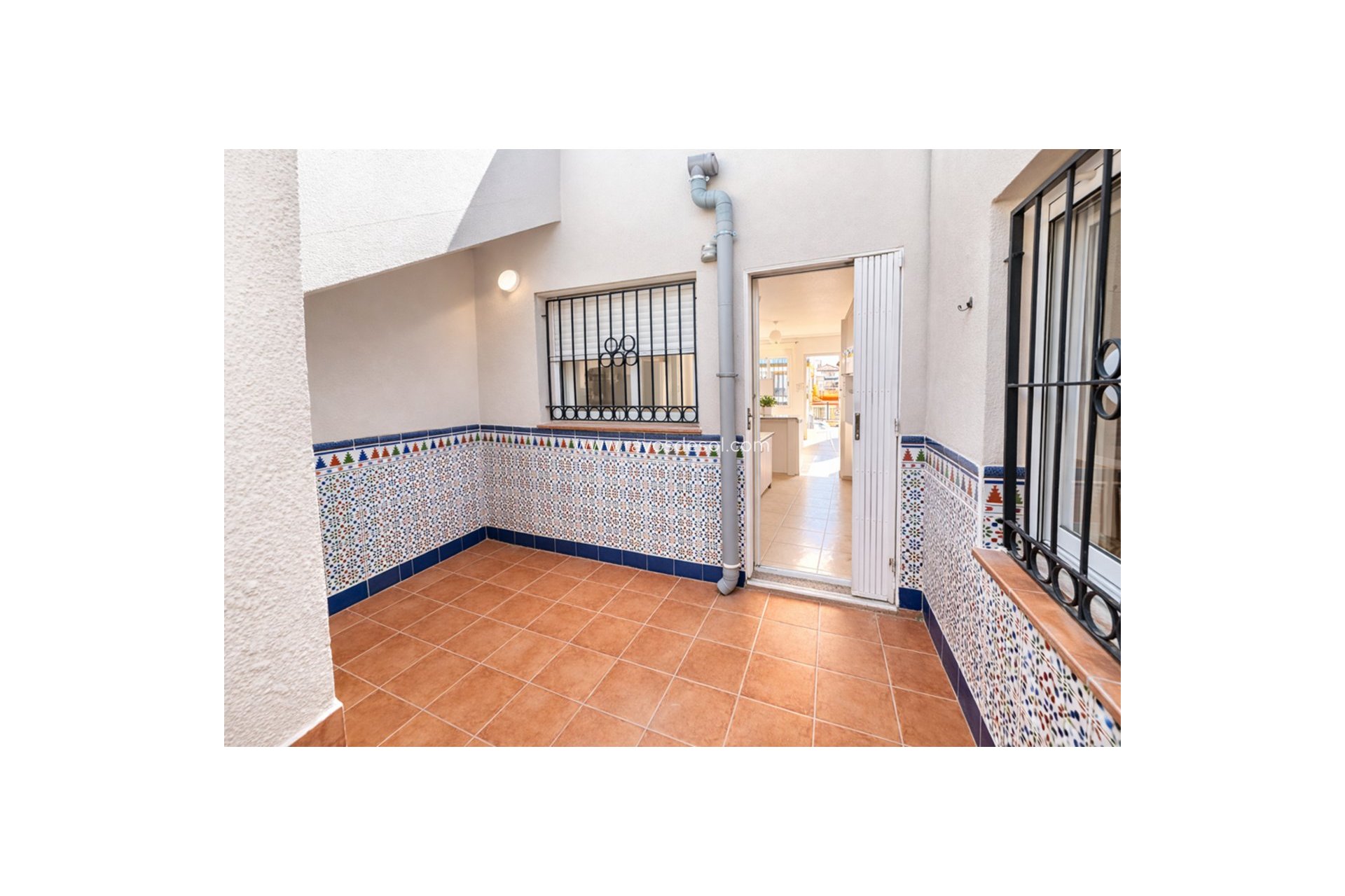 Resale - House - Sucina