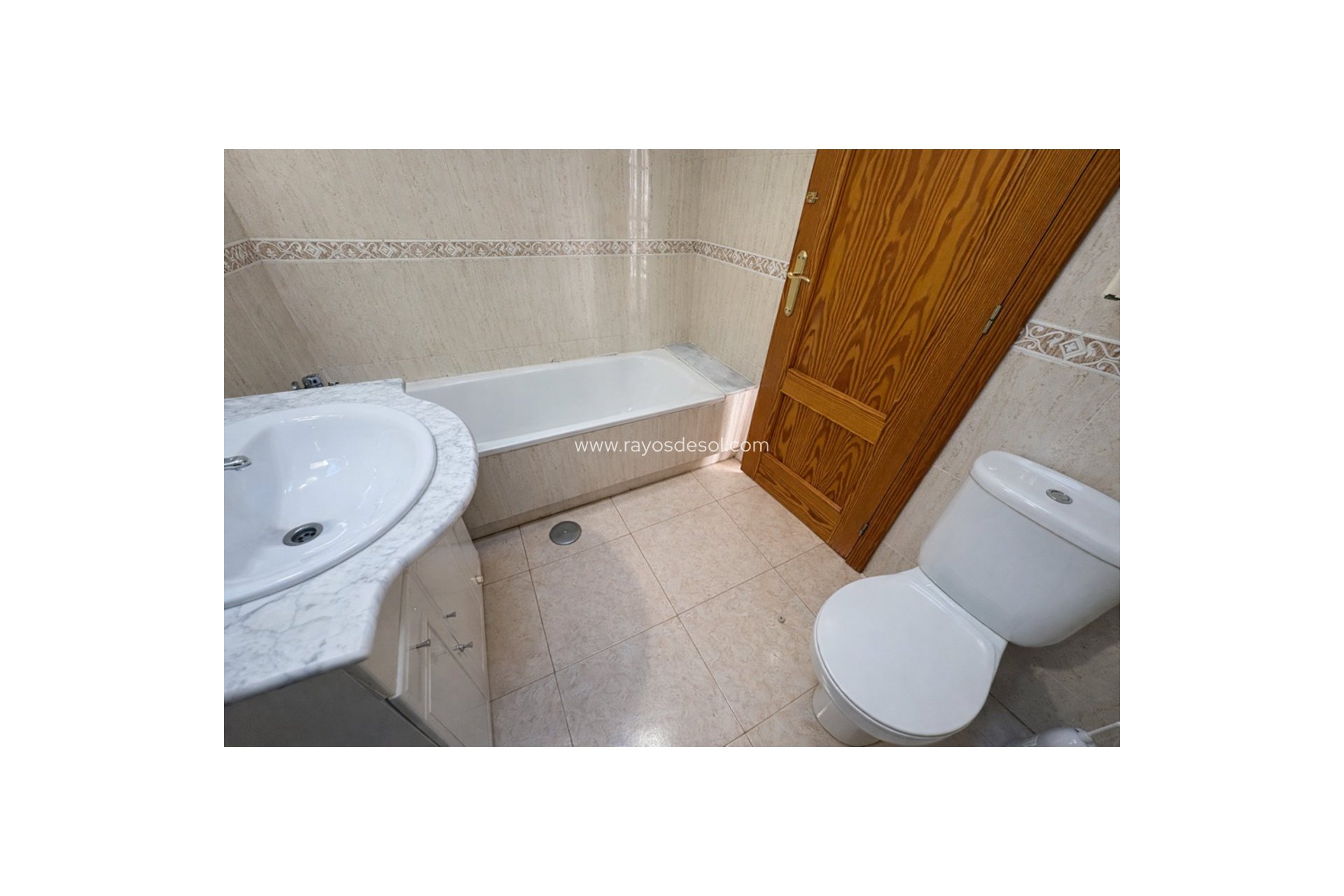 Resale - House - Sucina