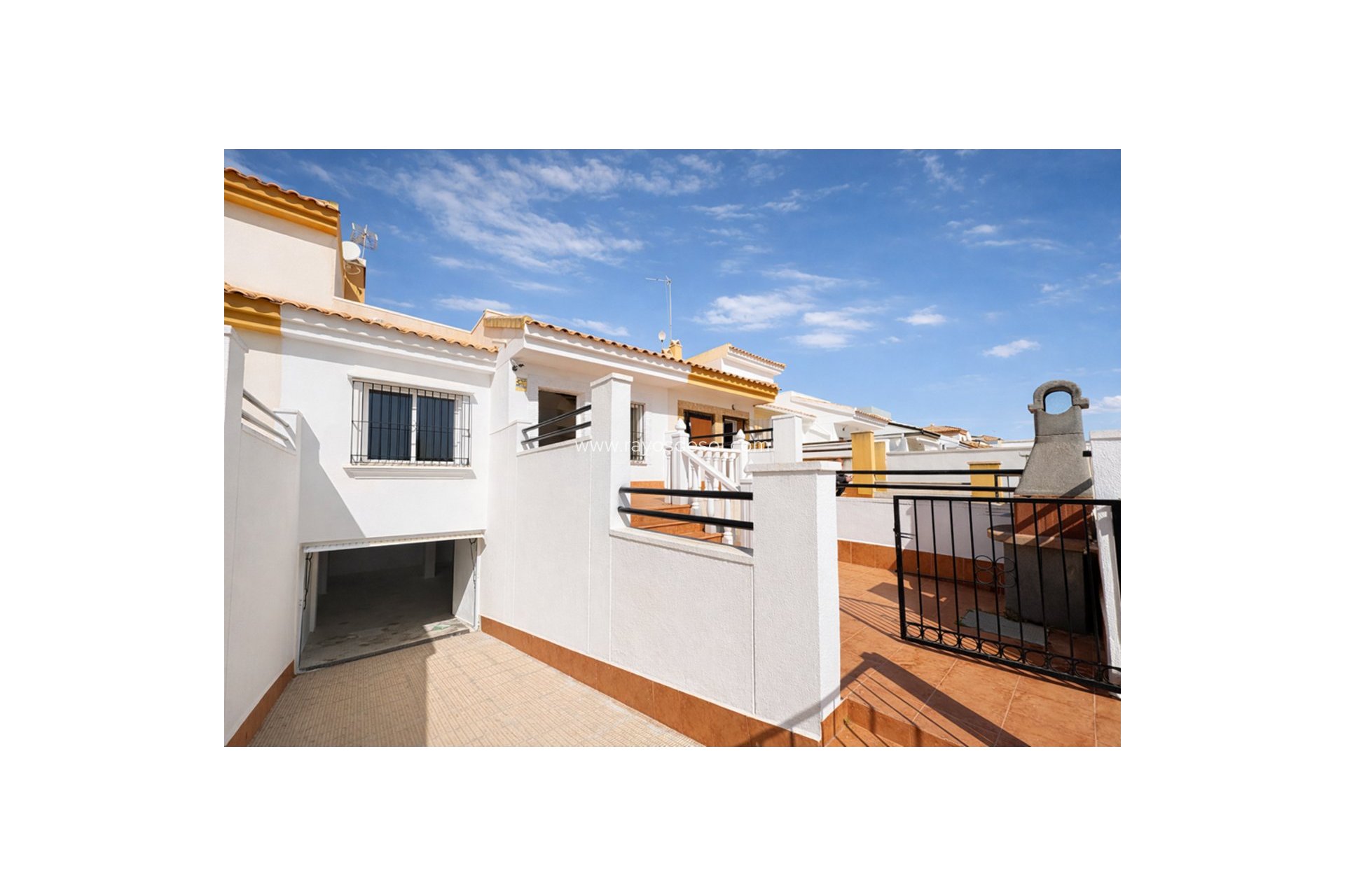 Resale - House - Sucina