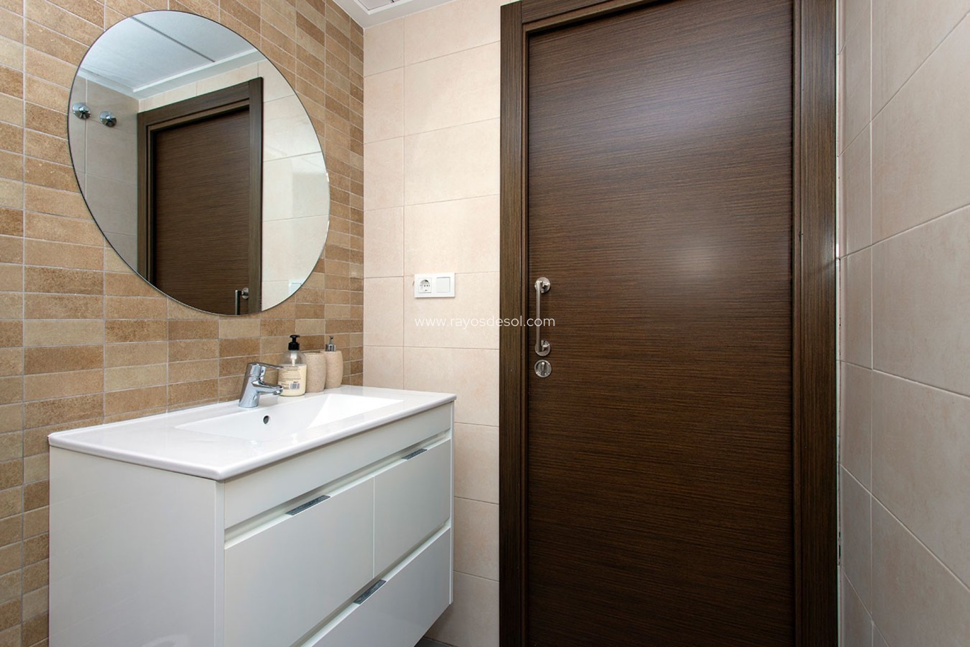 Resale - House - Torrevieja - Aguas Nuevas