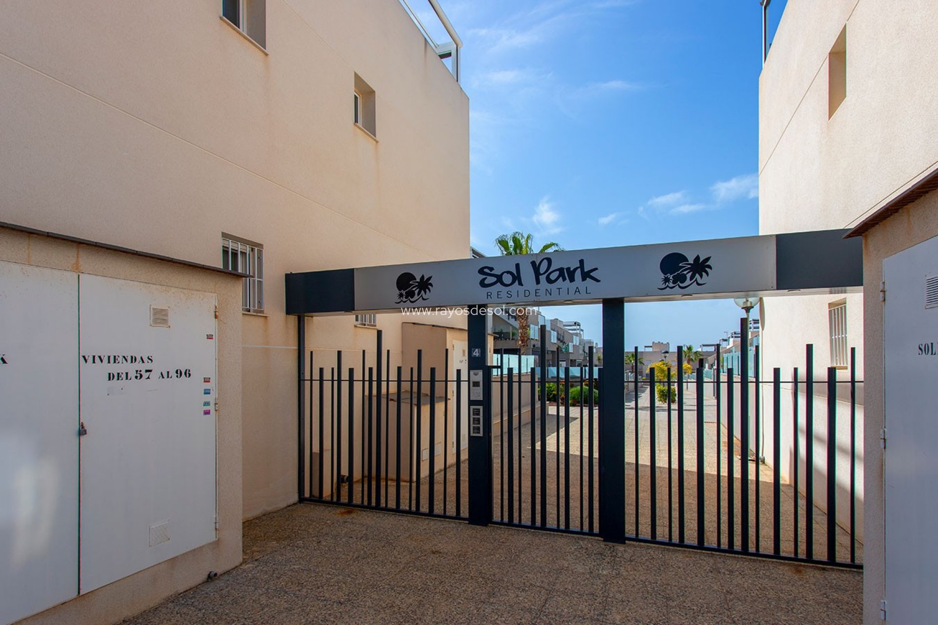 Resale - House - Torrevieja - Aguas Nuevas