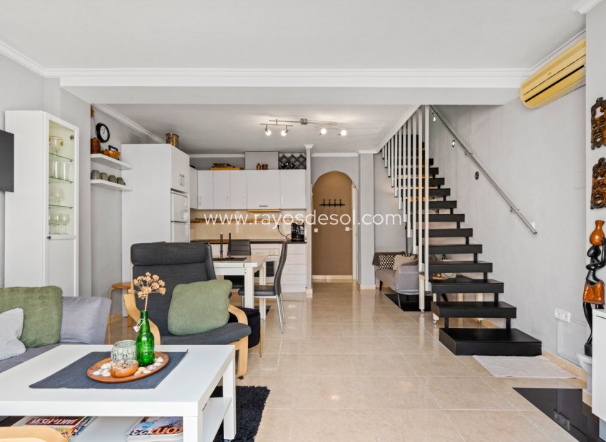 Resale - House - Torrevieja - El Chaparral