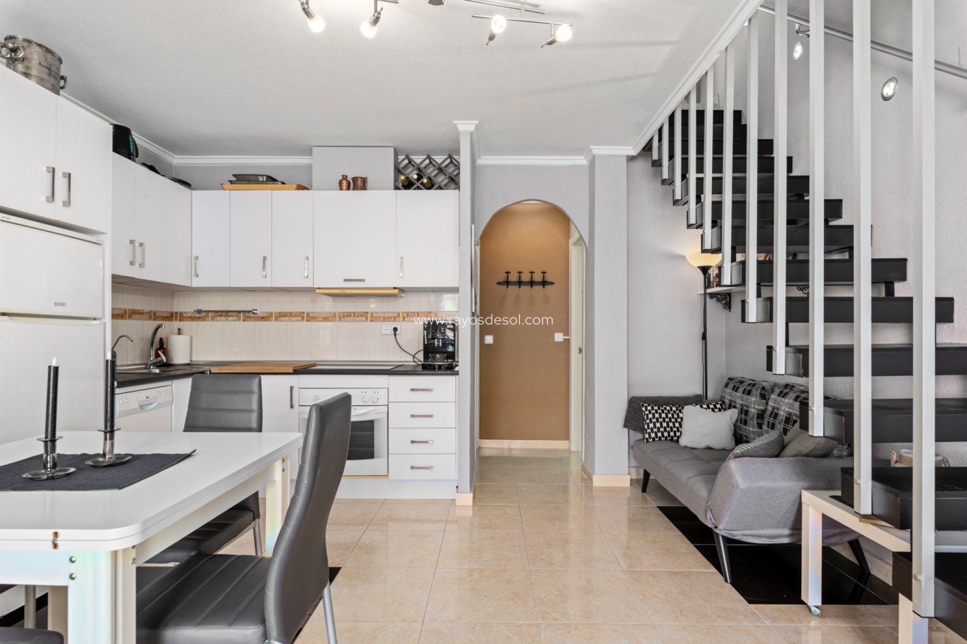 Resale - House - Torrevieja - El Chaparral