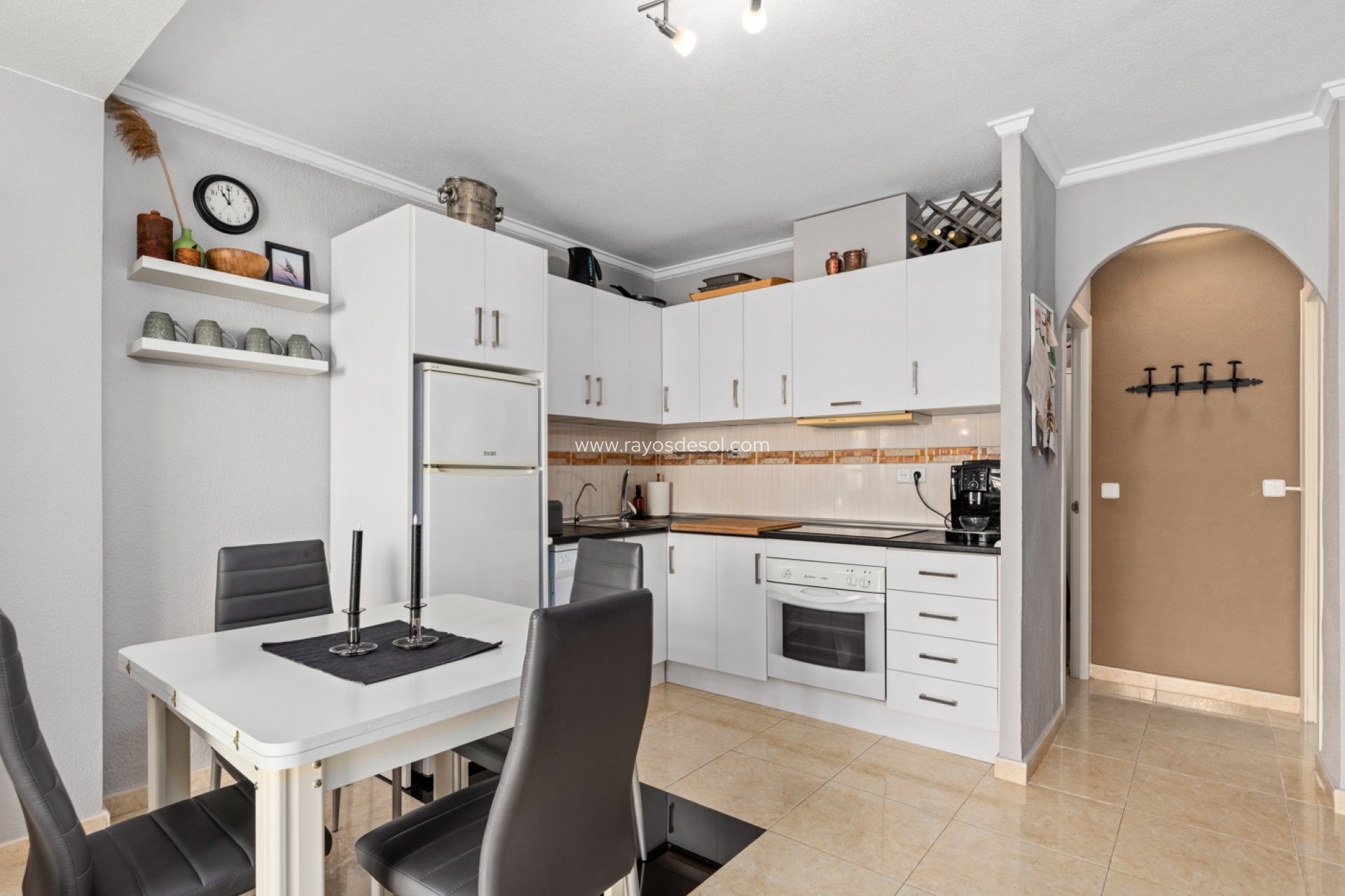 Resale - House - Torrevieja - El Chaparral