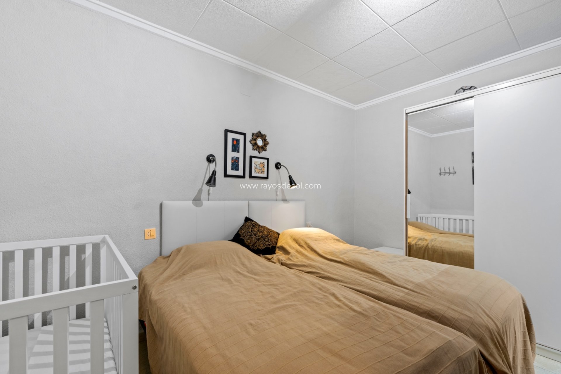 Resale - House - Torrevieja - El Chaparral