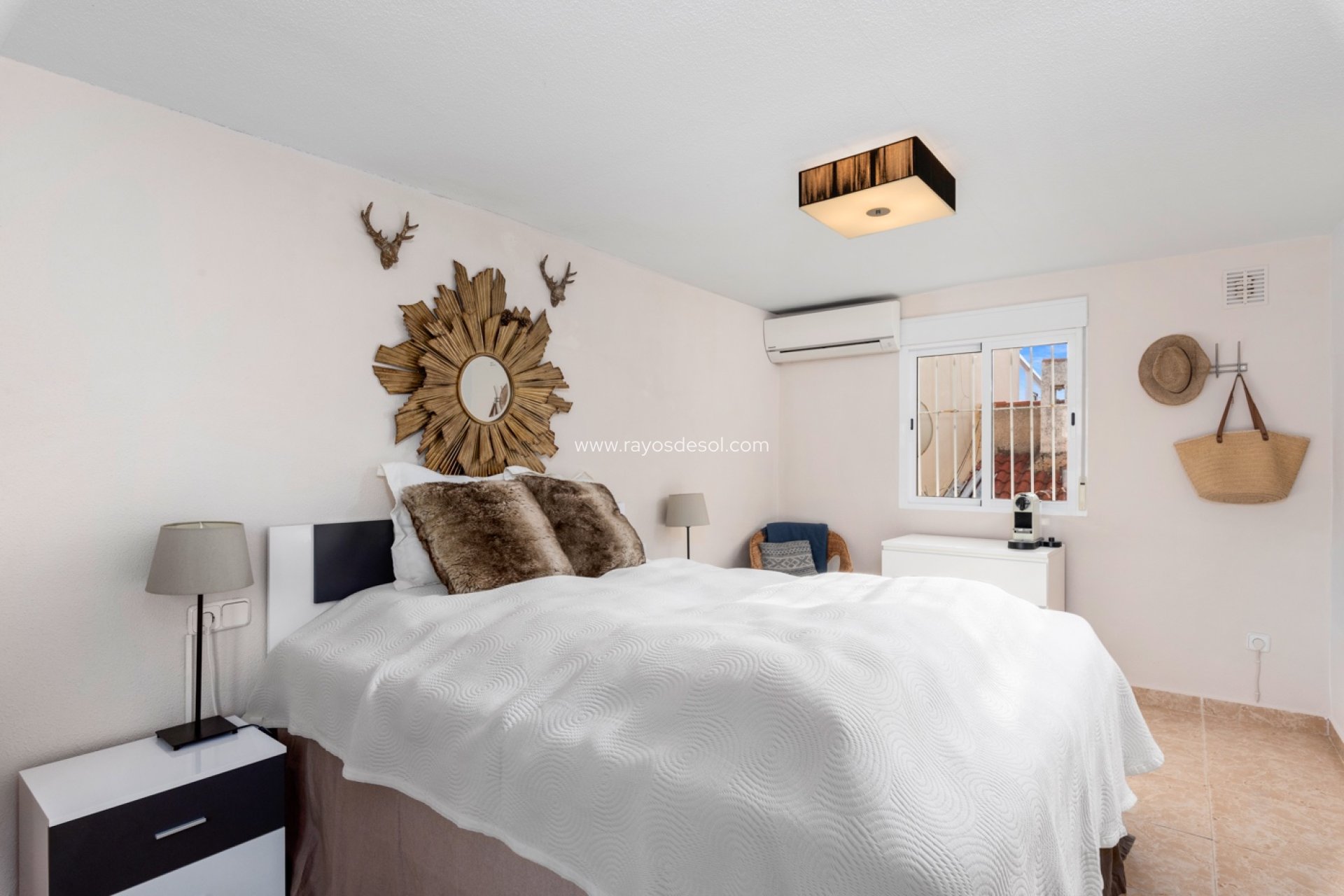 Resale - House - Torrevieja - El Chaparral