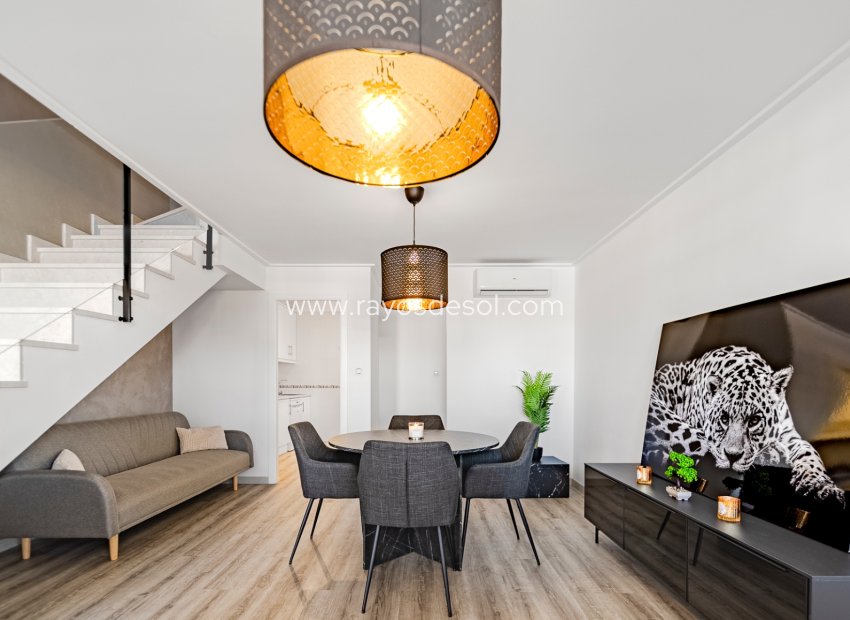 Resale - House - Torrevieja - Los Balcones