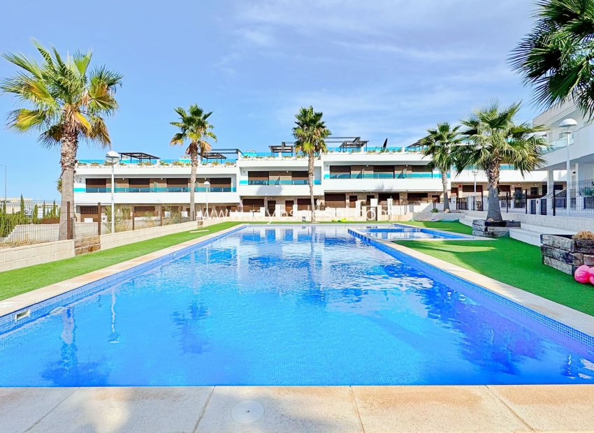 Resale - House - Torrevieja - Los Balcones