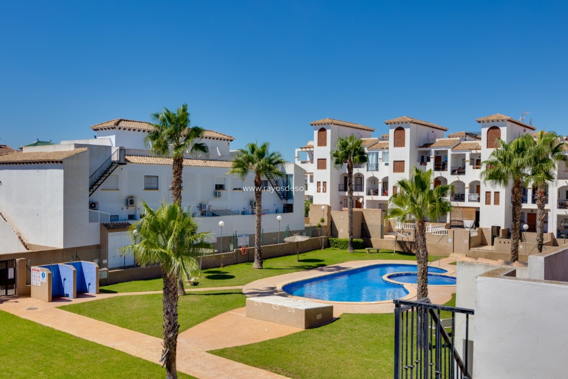 Resale - House - Torrevieja - Punta Prima