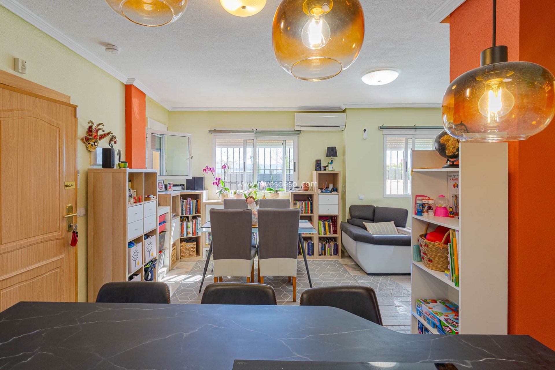 Resale - House - Torrevieja - Punta Prima