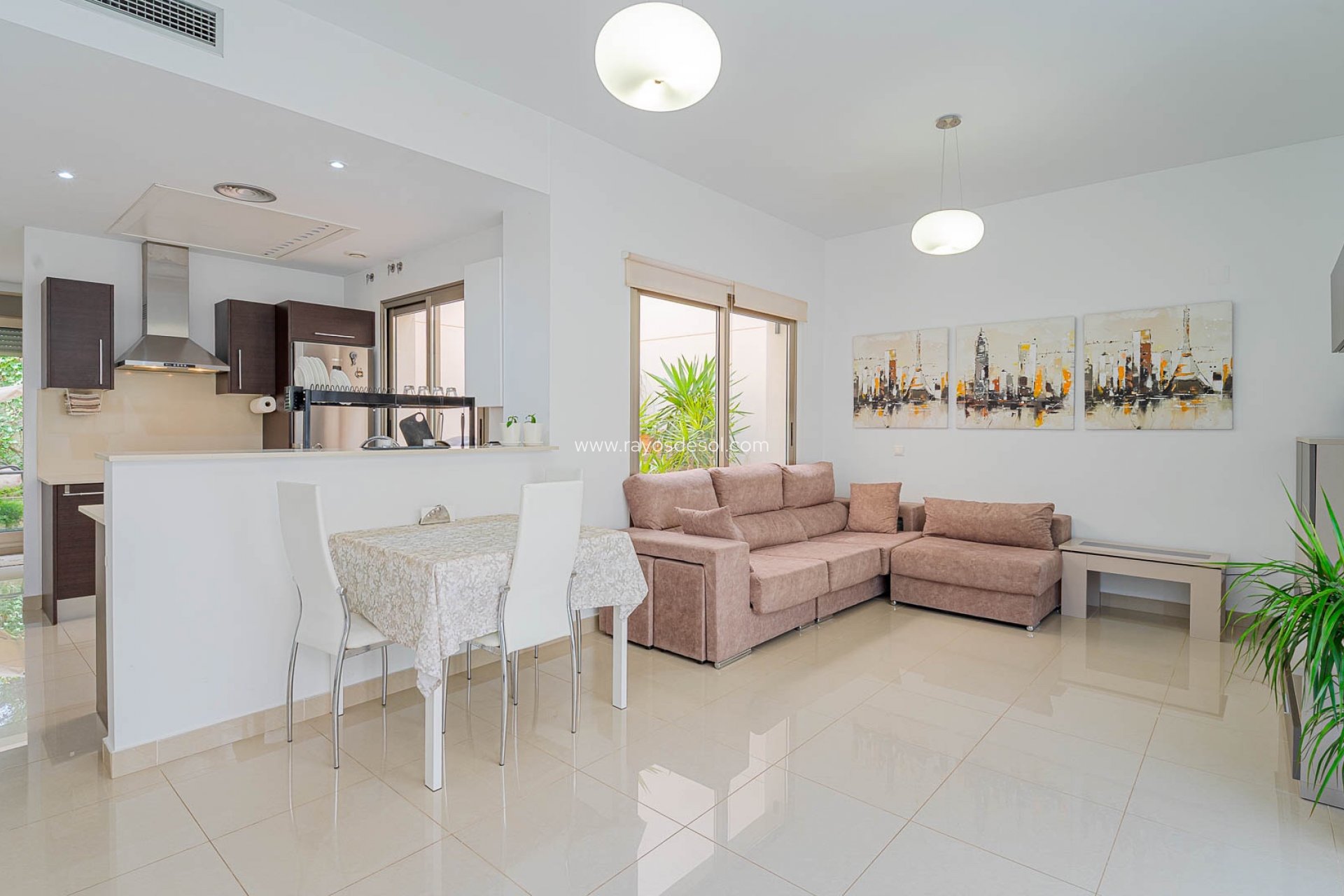 Resale - House - Torrevieja - Punta Prima
