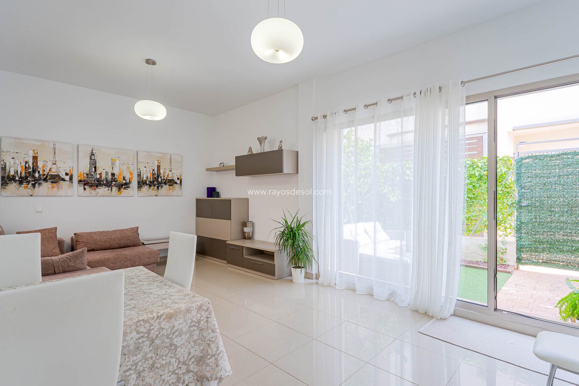 Resale - House - Torrevieja - Punta Prima