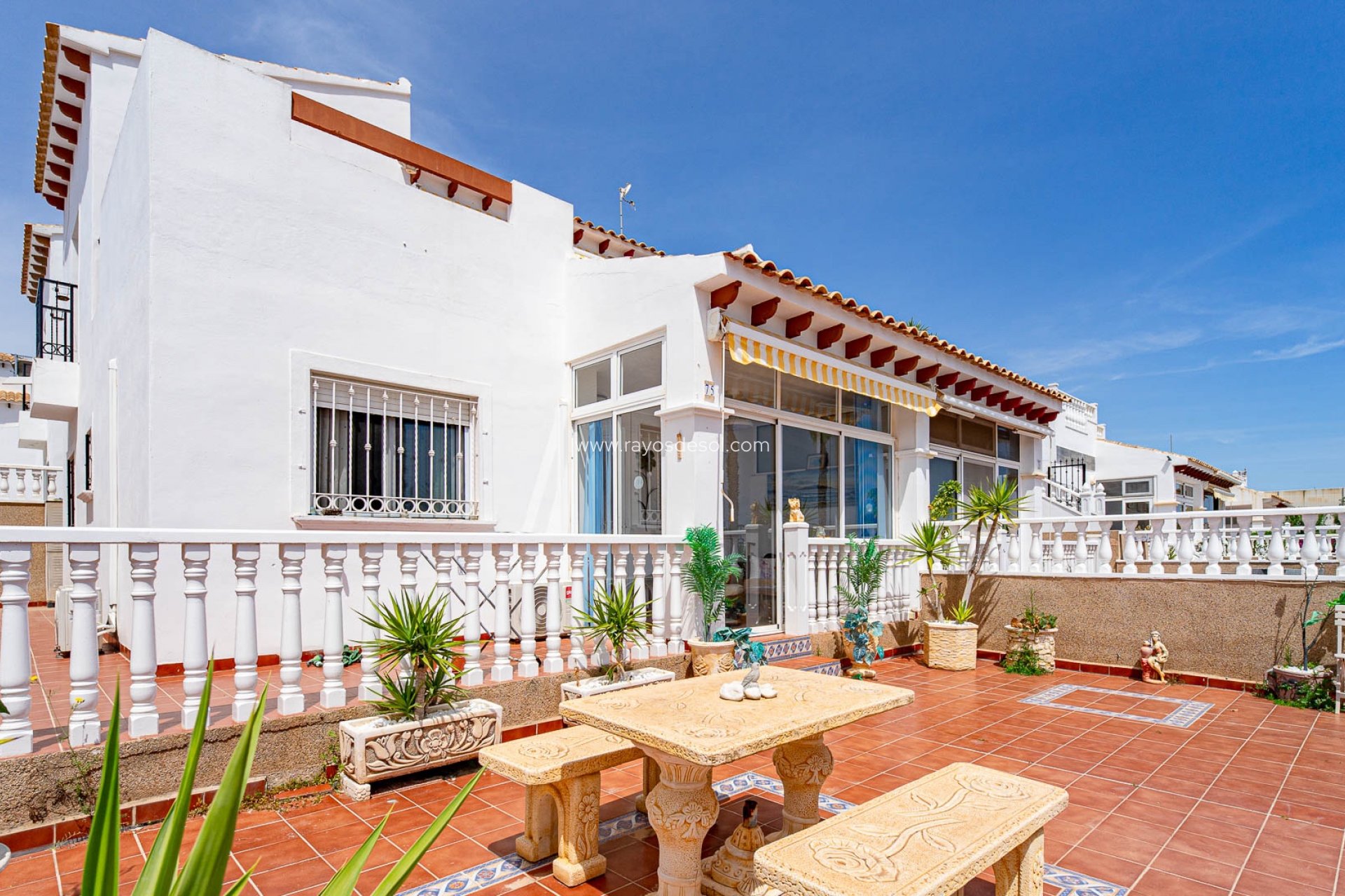Resale - House - Torrevieja - Punta Prima