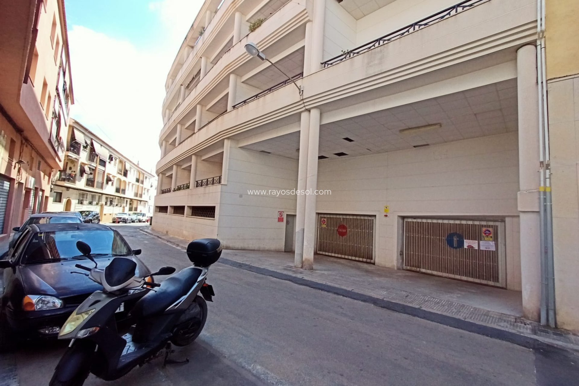 Resale - Parking Space / Garage - Calpe