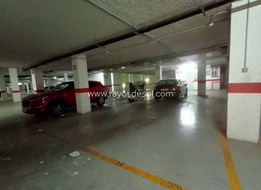 Resale - Parking Space / Garage - Calpe