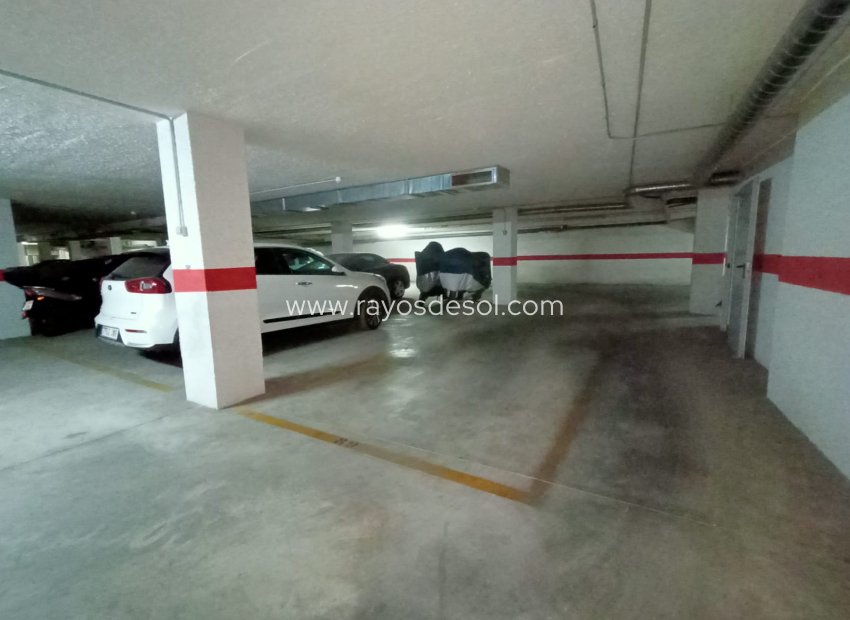 Resale - Parking Space / Garage - Calpe