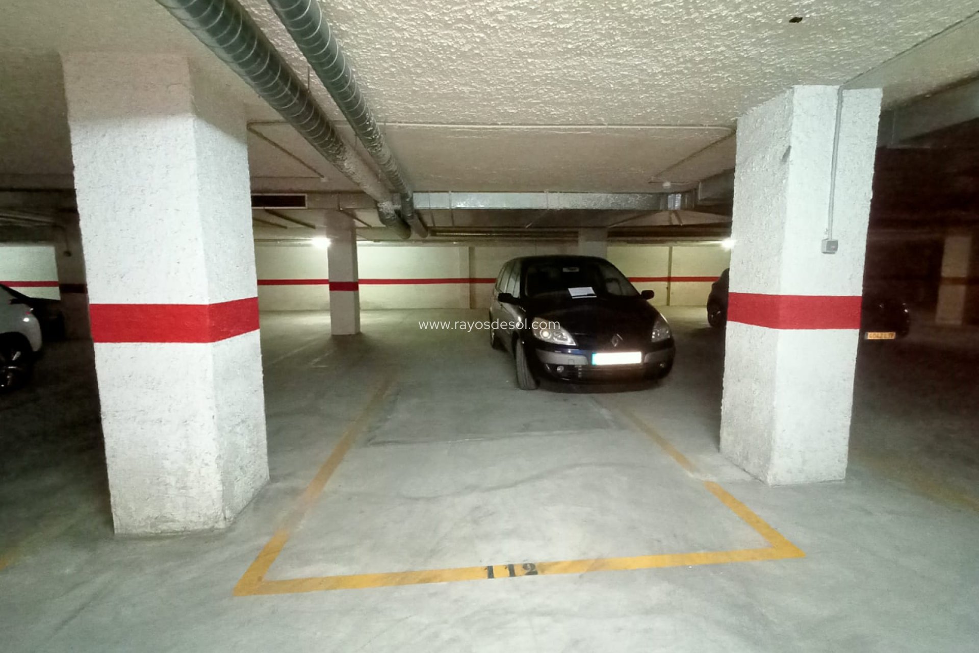 Resale - Parking Space / Garage - Calpe