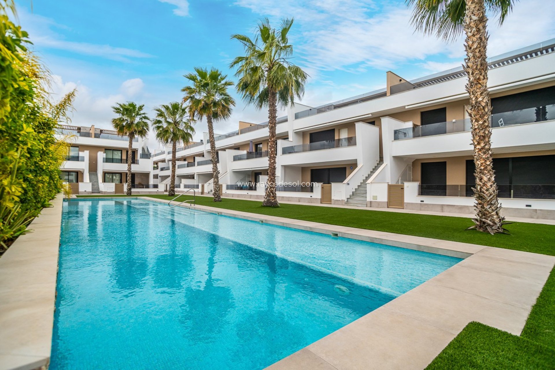 Resale - Penthouse - LO PAGÁN