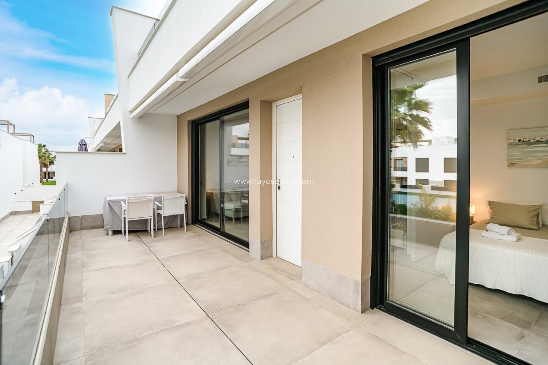 Resale - Penthouse - LO PAGÁN