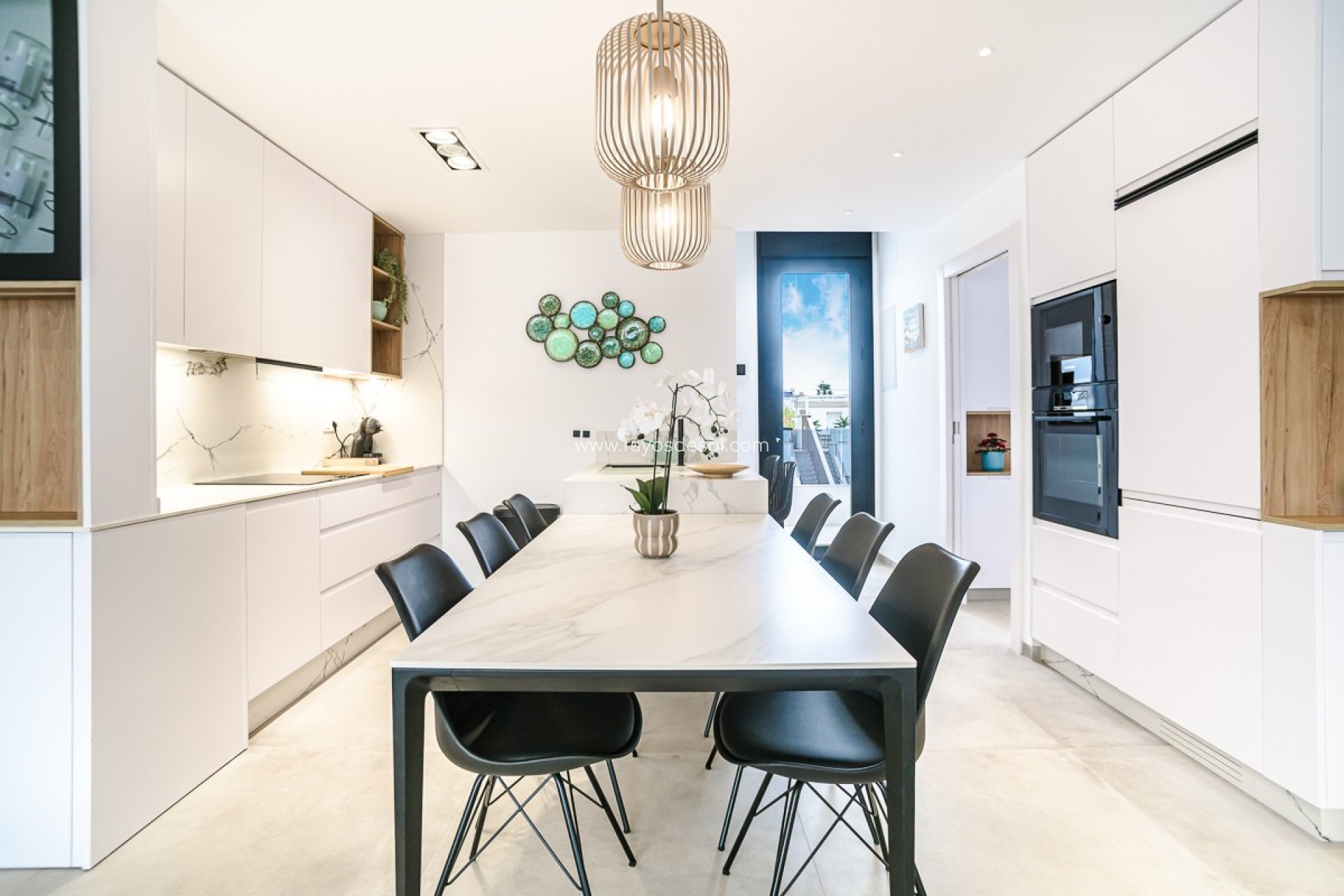 Resale - Penthouse - LO PAGÁN