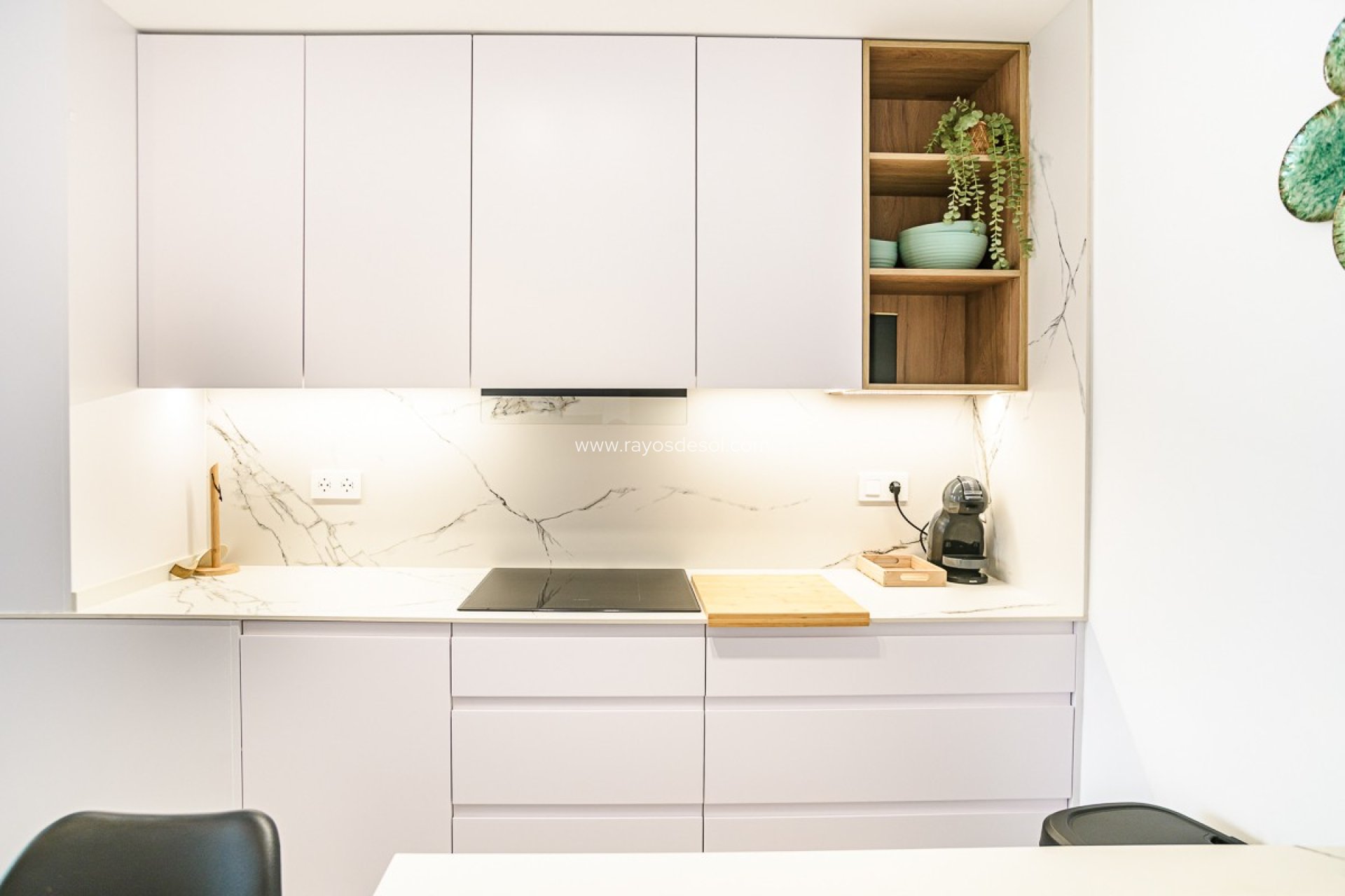 Resale - Penthouse - LO PAGÁN