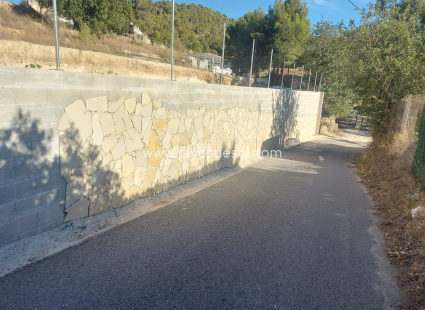 Resale - Plot / Land - Calpe