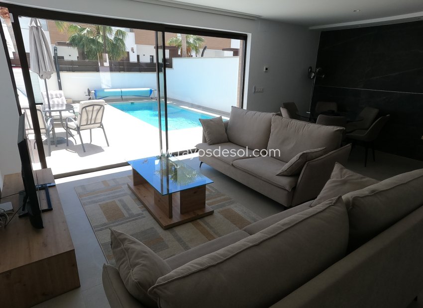 Resale - Villa - Algorfa - La Finca Golf