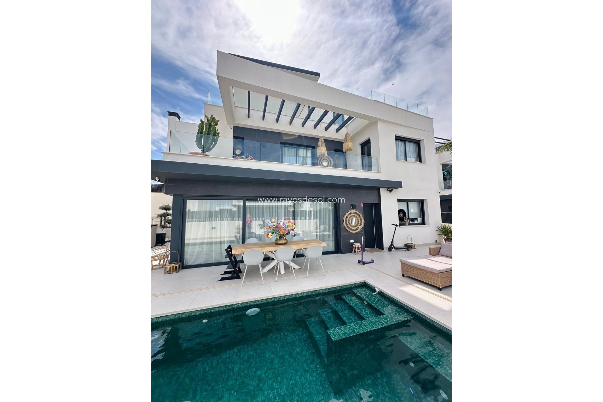 Resale - Villa - Algorfa