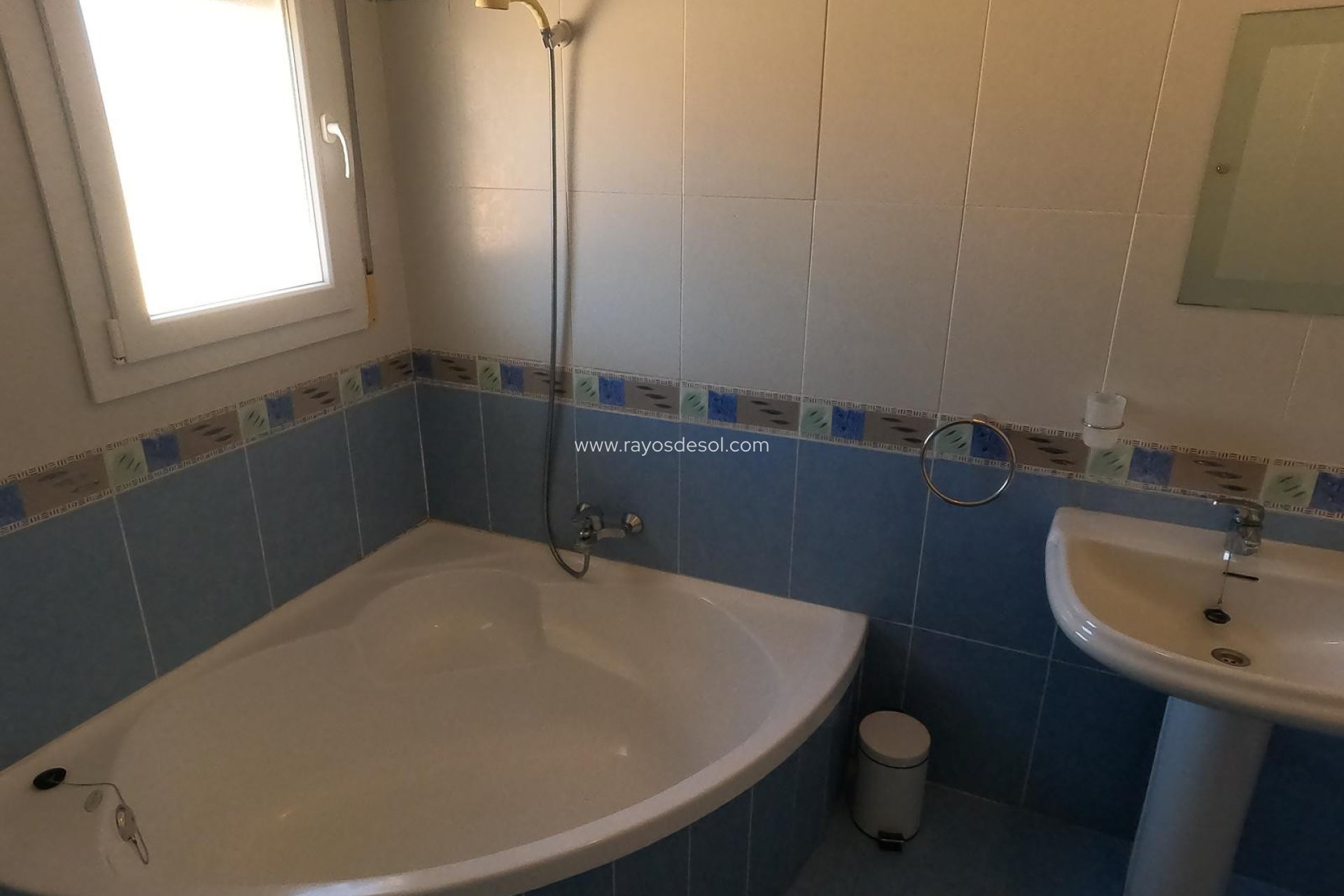 Resale - Villa - Algorfa